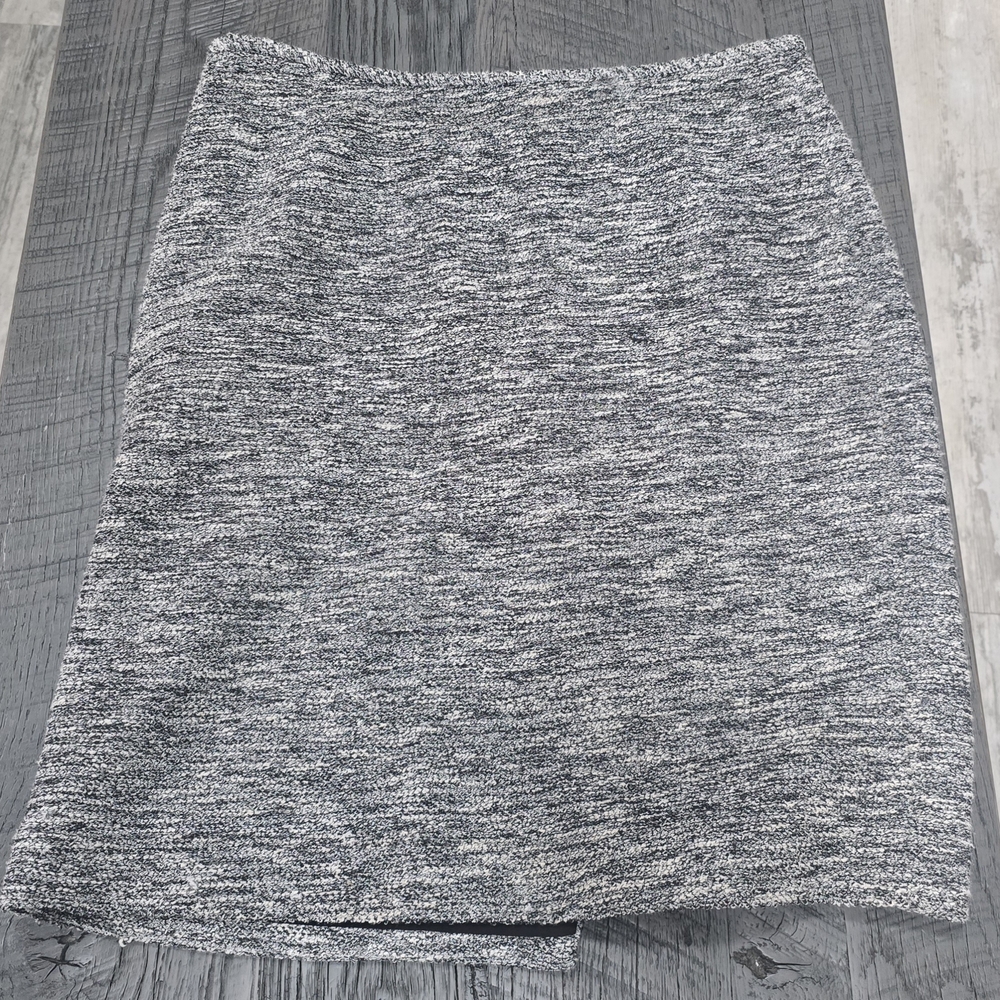 Calvin Klein Heathered Gray A-Line Skirt (Size"12) - Picture 5 of 5
